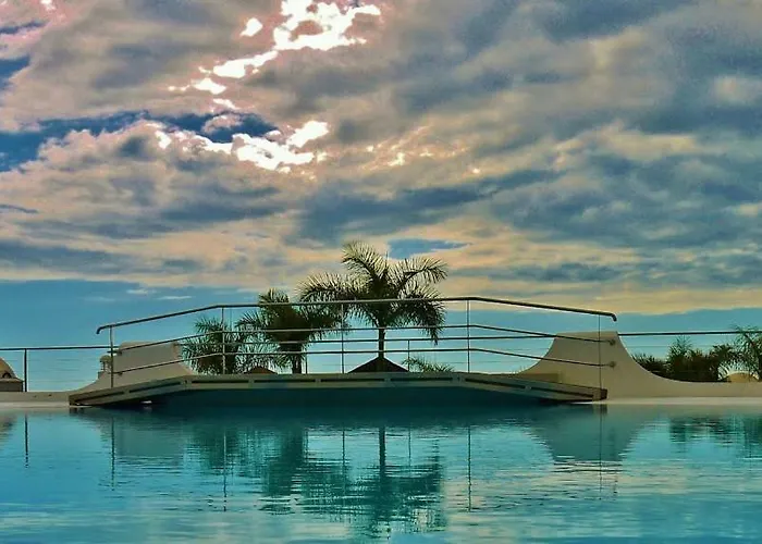 Luxury Complex Near The Sea Appartamento