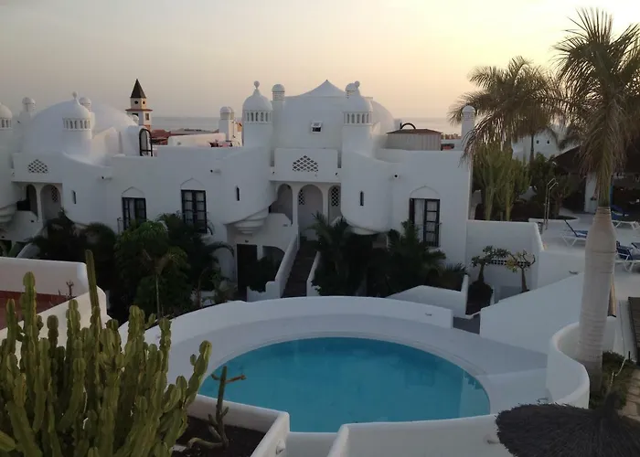Luxury Complex Near The Sea Appartamento